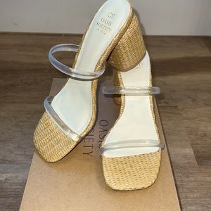 Oasis Society heels size 9